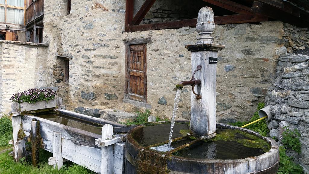 فندق غويستريهفي  La Rochette المظهر الخارجي الصورة